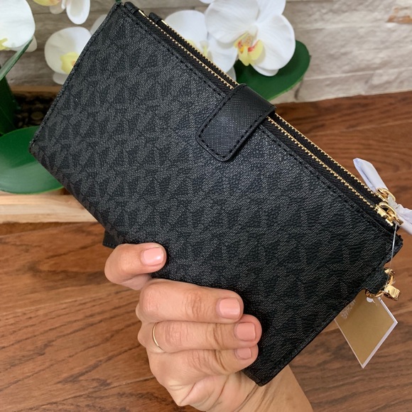 Michael Kors Jet Set Double Zip Wristlet - Picture 3 of 6